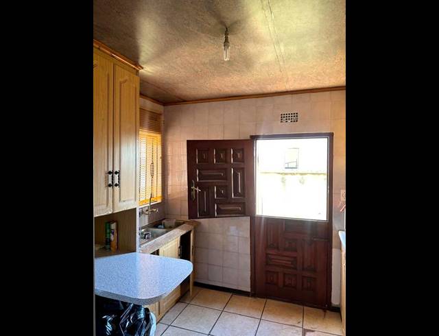 3 BEDROOM HOUSE FOR SALE IN ORLANDO